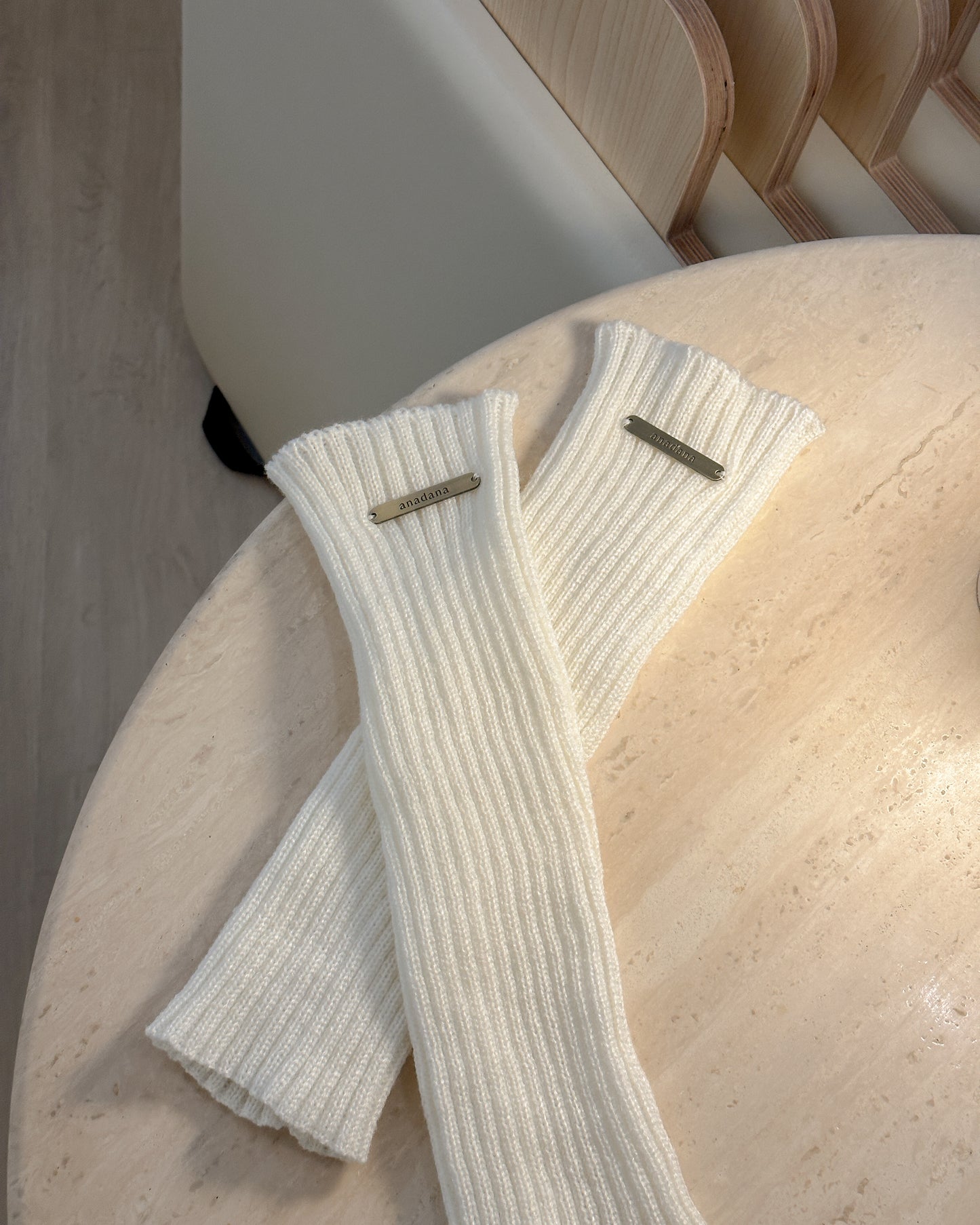 Knitted Leg Warmer  ·  White