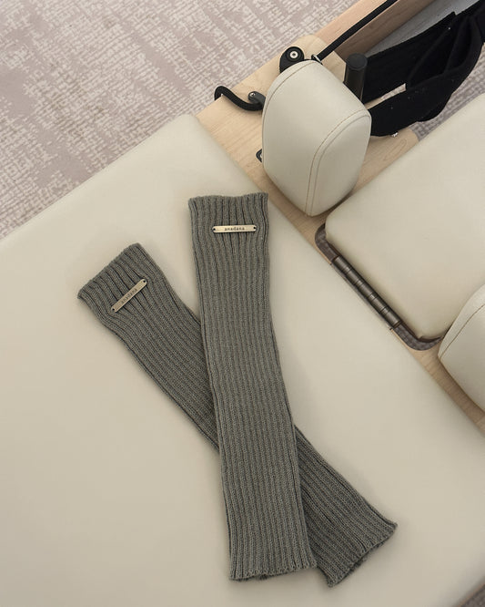 Knitted Leg Warmer  ·  Grey